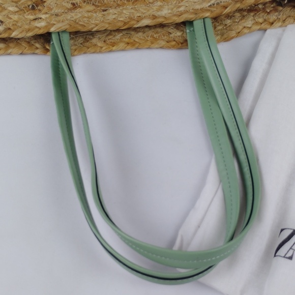 Zara Straw Tote Handbag. - Picture 9 of 13